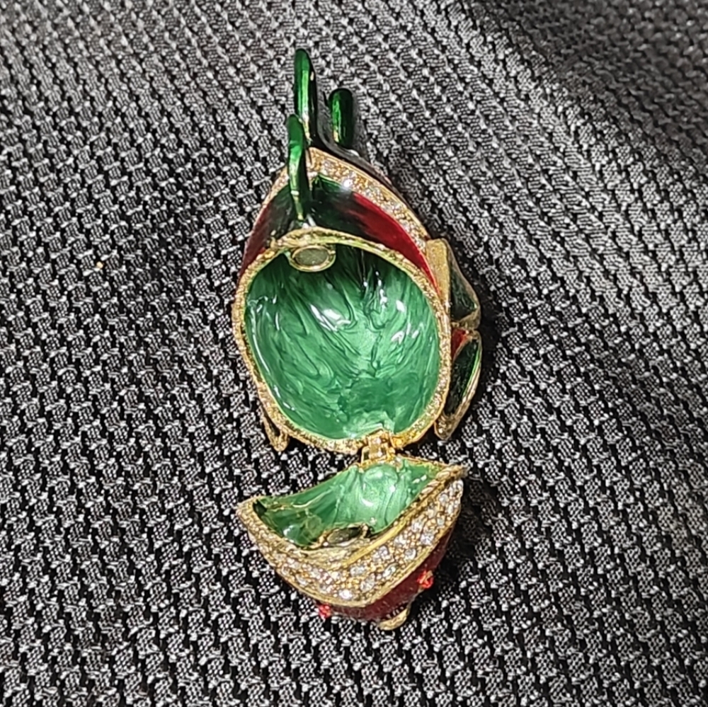 Colorful Fish Brooch Set - Picture 5 of 11